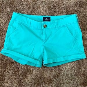 Women’s shorts: Turquoise/mint green AE